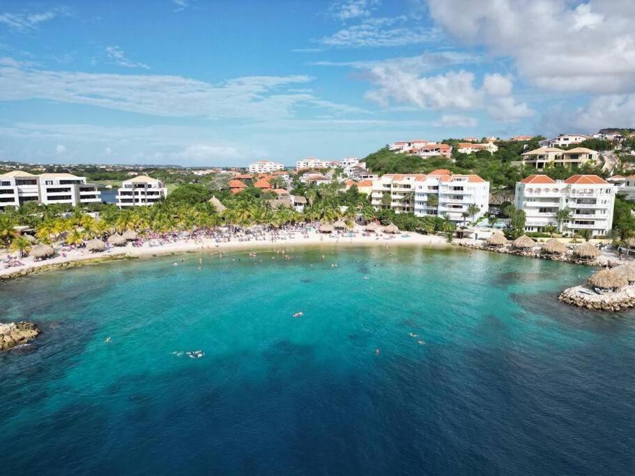 Blue Emerald Beachfront Blessing Willemstad Exteriör bild