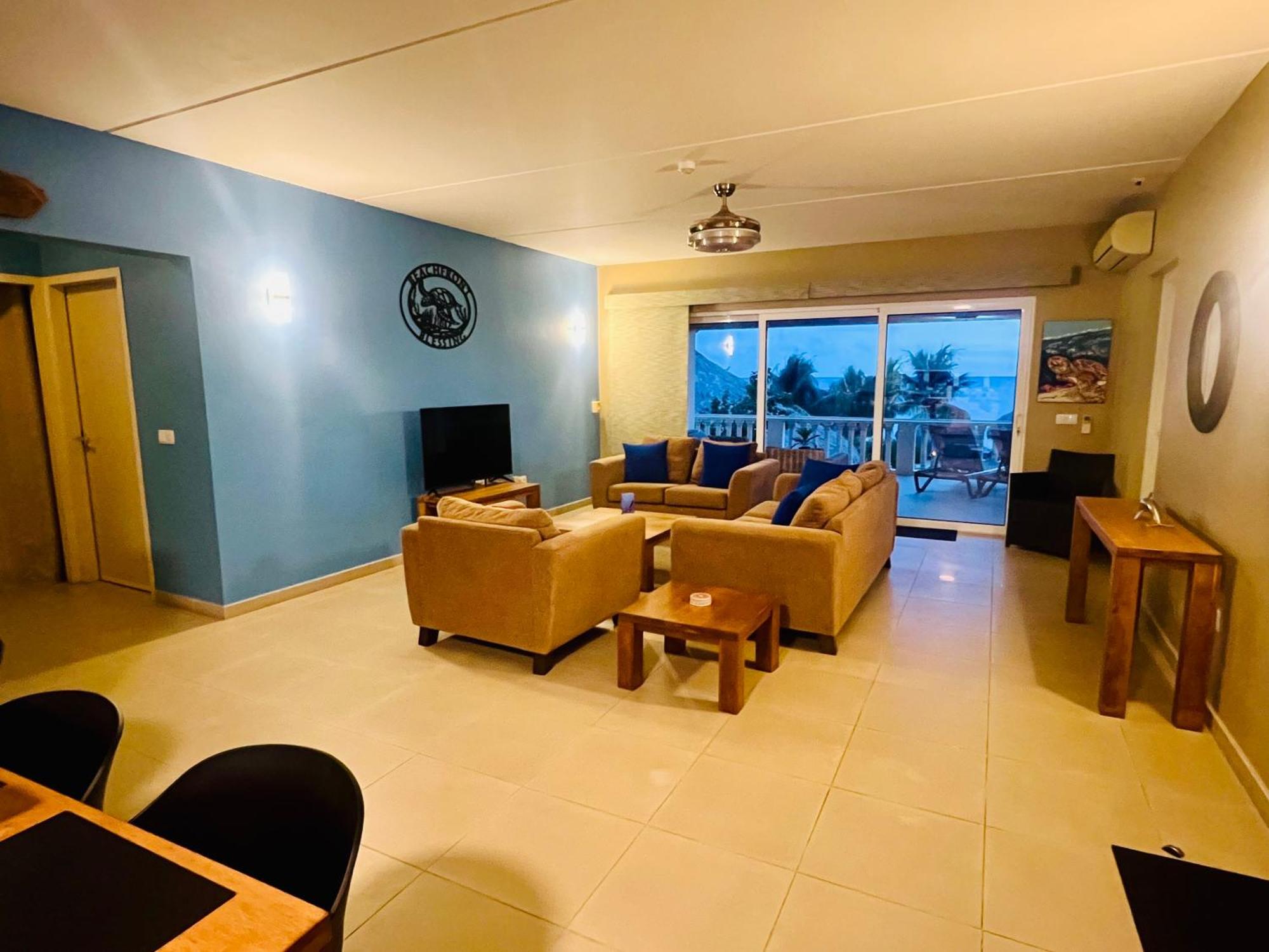 Blue Emerald Beachfront Blessing Willemstad Exteriör bild